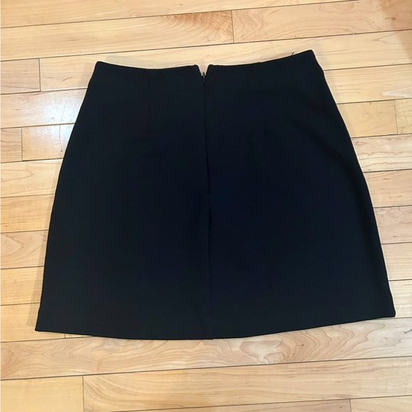 Gap Ponte Side Button Mini Skirt - Picture 3 of 3
